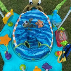 ディズニー Kids2 ファインディングニモ ベビーザらス限定 アクティビティジャンパー 定価二万 ベビー用品 室内遊具の画像