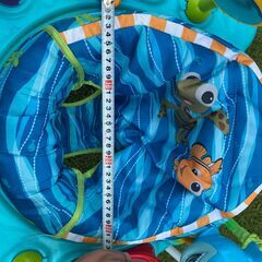 ディズニー Kids2 ファインディングニモ ベビーザらス限定 アクティビティジャンパー 定価二万 ベビー用品 室内遊具の画像