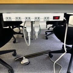 デスクセット（デスク×１　チェア×6 延長コード×3）の画像