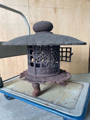 与次郎 作 雪見灯篭 古鉄 天正元年 雪見灯籠 燈籠 燈篭 庭園 ガーデニング 金属工芸 骨董 アンティーク ヴィンテージ レトロ 鉄