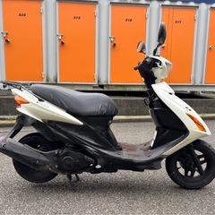 スズキ　V125s レストアベース 　部品取りの画像