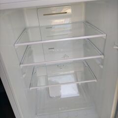 札幌市近郊の方限定！送料無料！ヤマダ電機 冷蔵庫 YRZF15J 157L 2022年製の画像