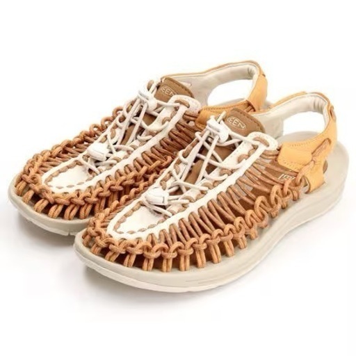 【新品 箱付き】KEEN UNEEK サンダル