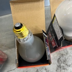 アクロス耐震球230W(白熱フロスト球)一回使用の画像