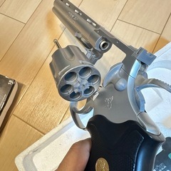 【美品】エアガン コルトパイソンハンター357マグナムの画像