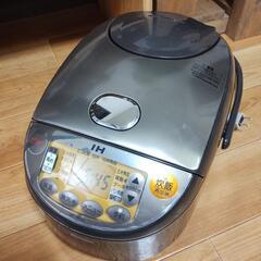 炊飯器 ZOJIRUSHI 5.5合炊き 中古品の画像