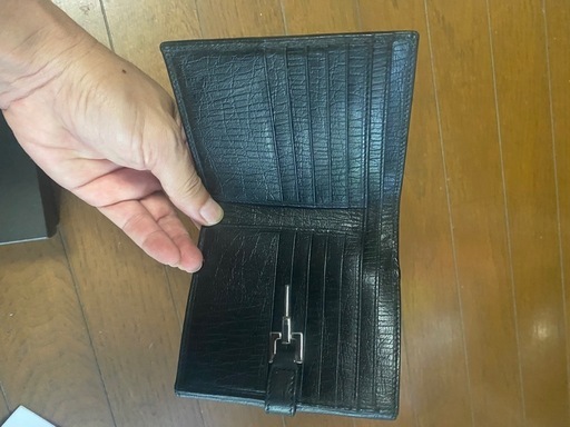 GUCCI二つ折り財布　美品♪
