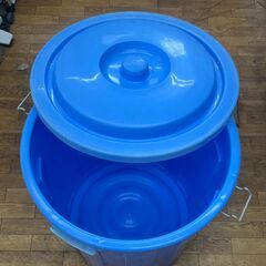 【リサイクルショップどりーむ鹿大前店】　No.2489 ポリバケツ 青色 ゴミ箱 収納 蓋付き 保管の画像