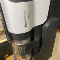 【ジャンク品】コードレス掃除機 Panasonic 2019年製 の画像