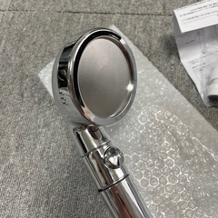 新品！シルバーカラーシャワーヘッド オンオフ機能付きの画像