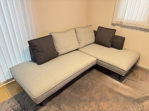 期間限定値下げ‼️【美品】東京インテリア カウチソファー