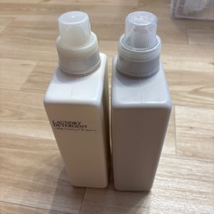 洗濯洗剤ボトルの画像