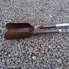 穴掘り用シャベルの画像
