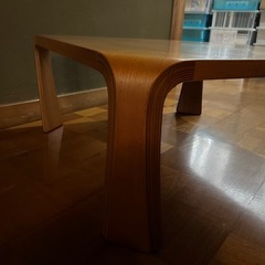 テーブル　木製の画像