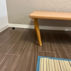 折りたたみテーブルの画像