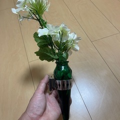 デコトラのピラーによくある花瓶の画像