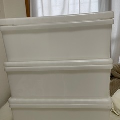 3段衣装ケースの画像