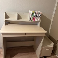ニトリ　小学生学習机の画像