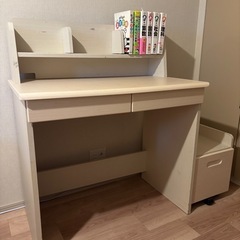 ニトリ　小学生学習机の画像