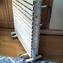 折りたたみベッドの画像