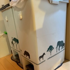 ゴミ箱の画像