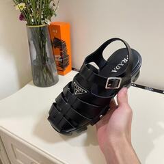 PRADA レトロブリティッシュプラットフォームサンダルの画像