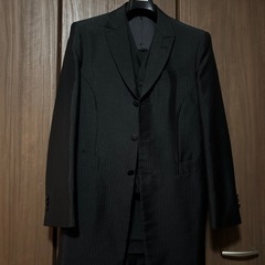 タキシード　黒の画像