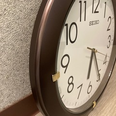 SEIKO かけ時計　高級感　掛け時計　メタリック　ブラウン　アナログの画像