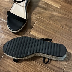 ベイフローサンダルの画像