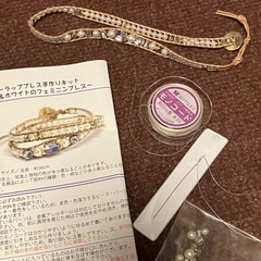 自分で作るビーズブレスレットの画像