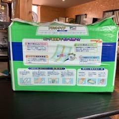 介護用シート👵👴フラットタイプふんわりやさしい肌ざわり🪽30枚入り幅30cm長さ72cmロング吸収体おむつカバーと一緒に❗️白ホワイトの画像