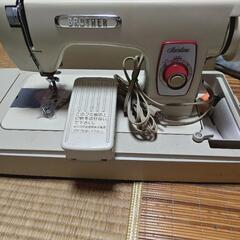 【取引中】ブラザーミシン　ジャンク　古いですの画像