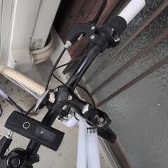 （取引中）altage　自転車　白色の画像