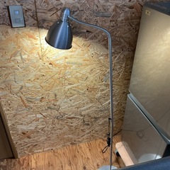 読書ランプ📚💡照明器具IKEAイケアレールスタフロアランプ イケアLERSTAシルバー　 の画像