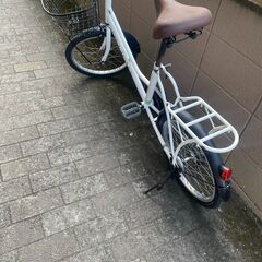 リサイクルショップどりーむ荒田店　No434 自転車　ミニベロ　２０インチ　ギア切り替え付き 激安自転車の画像