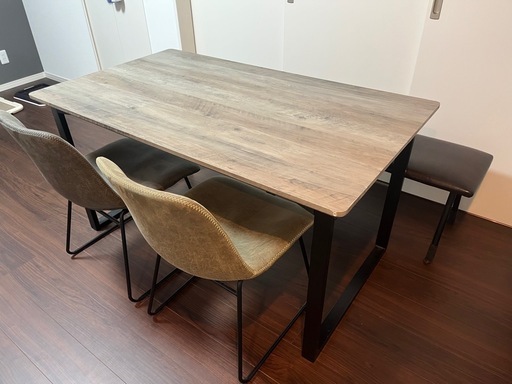 【限定お値下げ中】テーブル（机）/椅子2脚/レザーベンチ