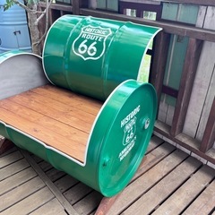 ドラム缶ソファーの画像