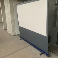 日立 PJ-TX100 プロジェクター ＆ 菊地 80インチスクリーン セット - 極上品の画像