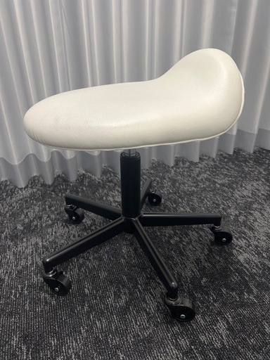 GANA スツール　カルマース GANA】スツール カルマースの通販・卸売り | アイラッシュガレージ