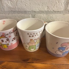 サンリオ等マグカップセット売り の画像