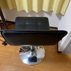 カウンターチェア　イス　高さ調整可能の画像