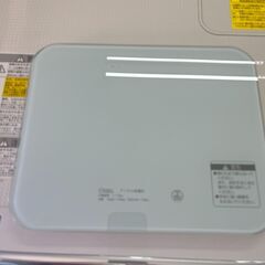 【リサイクルショップ ピカソ 小松原】⚡✨オーム電機✨デジタル体重計 HBK-T103-W（ホワイト）【2022年製】✨⚡★2437★の画像
