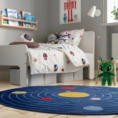 IKEA AFTONSPARV 惑星デザインラグ133cmの画像