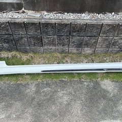 トヨタ220クラウンRS用　モデリスタ左サイドステップの画像
