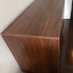 収納棚　リビングボードの画像