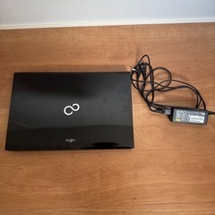FMV LIFEBOOK AH56/K ノートPCの画像