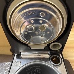 炊飯器の画像