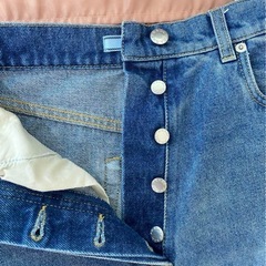 PRADAジーンズの画像