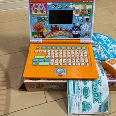 アンパンマン パソコン　※写真５枚目の別売りアダプターが必要でしたら、➕500円でおつけします。の画像