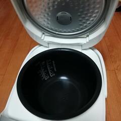 炊飯器の画像